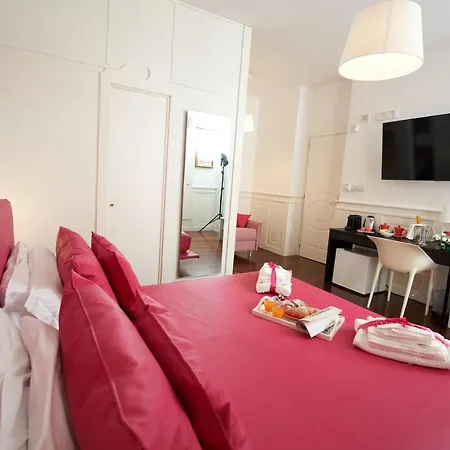 Milleduecento Luxury Nocleg ze śniadaniem 4*